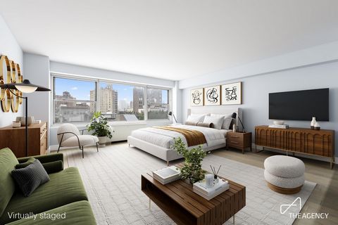 Atemberaubendes, nach Süden ausgerichtetes Studio im Herzen des West Village Willkommen im Apartment 8C in der 33 Greenwich Avenue, einem wunderschön gestalteten und sonnenverwöhnten Studio, das das Beste des modernen Lebens nicht nur in einem der be...