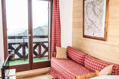 Enjoy a Comfortable Stay in this Bright Apartment This 40m² apartment offers a comfortable and convenient base for your mountain getaway. Located just 500 meters from the village center, it provides easy access to shops, restaurants, and the ski slop...