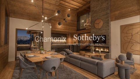 Chamonix Sotheby's International Realty presenta Robin, un lujoso chalet de cuatro dormitorios y cinco baños situado en Les Houches, a pocos minutos del telesilla de Bellevue, que ofrece unas vistas impresionantes de la Aiguille du Midi. Esta propied...