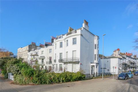 AN ELEGANT, FIVE STOREY GRADE II LISTED REGENCY TOWNHOUSE, CENTRALLY-POSITIONED IN BRIGHTON. THE PROPERTY BOASTS AN ATTRACTIVE PRIVATE SOUTH FACING FRONT GARDEN, A ROOF TERRACE, TWO PRETTY SOUTH FACING BALCONIES AND AN ARRAY OF PERIOD FEATURES. AN EN...