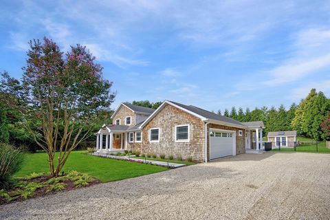 Nestled in the heart of Southampton Village, 175 Bishops Lane is the epitome of modern elegance and timeless charm. This newly renovated traditional home offers a perfect blend of luxurious living and serene escape. Spanning 5,647 square feet over th...