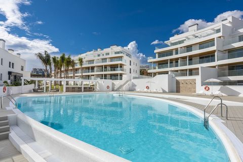 We are happy to be able to offer this rare opportunity to own an exclusive groundfloor apartment for sale in the ONE Residences - located in a new exclusive front-line golf development of just 77 luxury apartments, situated in Calanova Golf, La Cala ...