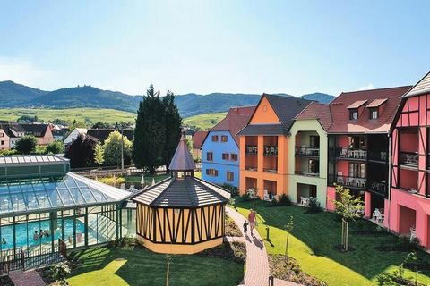 Stel je een charmant Elzasser dorp, wijngaarden en een kleurrijke residentie met zwembad voor. U bevindt zich in de Résidence Pierre & Vakantie Le Clos d'Eguisheim****. Het is gelegen in Eguisheim, een paar kilometer van Colmar, dat in 2013 werd verk...