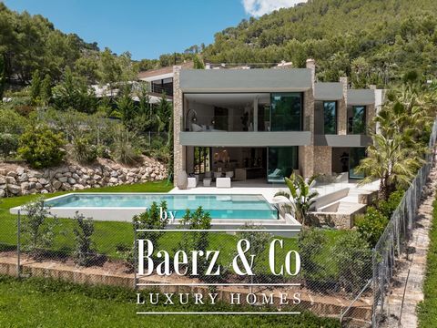 This exceptional luxury villa in Son Vida has only recently been completed and meets even the highest standards! The approx. 1,161 m² plot is wonderfully shielded by the pine trees all around, so that sufficient privacy is given. A true oasis of peac...