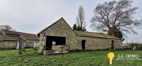 Only at - LG IMMO - Cabinet Garéché, Justine PARIS, offers you to acquire this old cellar, authentic, which was used to produce Charentais cognac. Located just 18 km from the first beaches of Meschers-sur-Gironde and 7 km from the Port of Mortagne-su...