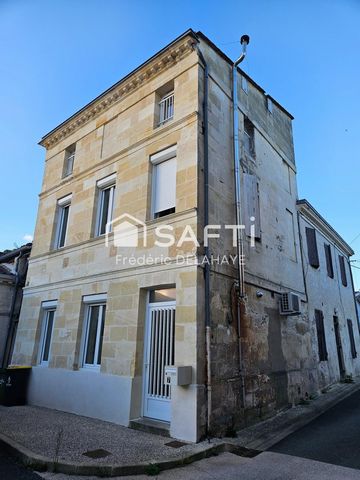 Logé sur une place commune de la ville de Beychevelle Immeuble en pierres comprenant un appartement T4 de 90m² environs se composant comme suit: Une entrée sur cuisine, un salon séjour, au premiers une salle d'eau et une grande chambres et au 2éme et...