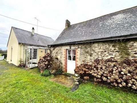 870 m² plot of land offering two buildings: a small house from the 70s offering a functional living space and a very pretty outbuilding to rehabilitate. This real estate complex offers interesting potential for a rehabilitation project, and will appe...