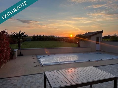 Discover this spacious house combining comfort and modernity, ideal for a family looking for serenity. You will be seduced by its functional entrance with storage, its fitted and equipped kitchen with direct access to the terrace, its bright double l...