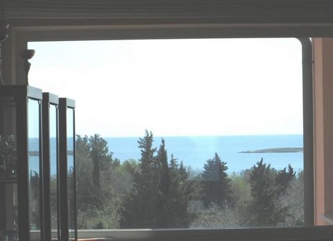 House for Sale with 5 Apartments – SEA VIEW!! Just 450m from the Beach! This stunning property is located in the ideal spot on the southernmost tip of the Istrian peninsula. Only a two-minute walk away lies Cape Kamenjak, a nature park renowned for s...