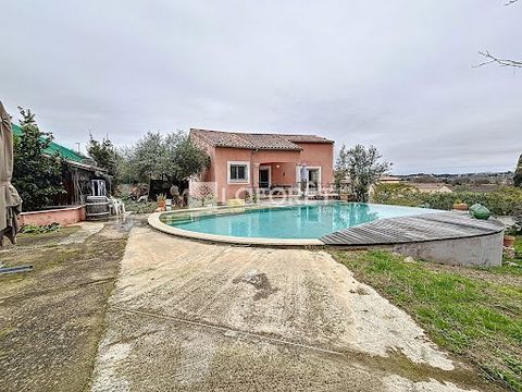 Your Laforêt agency offers you this villa in Boujan-sur-Libron. Located in a calm and pleasant environment, this villa of 198.23 m² of living space offers beautiful volumes and numerous layout possibilities. Features: Living area: 198.23 m² Land: 980...