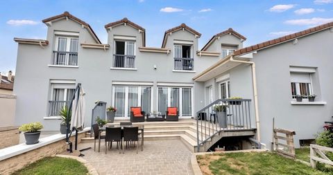 Maison familiale de 246 m² avec jardin, terrasse, parkings et deux studios – secteur calme à Ivry-sur-Seine