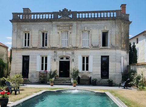 Élégante Maison de Maître avec Gîte, Jardin et Piscine