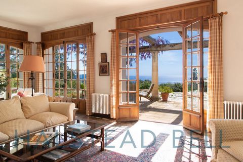 One of the finest properties from the Golden Age of the area. Full of history, full of charm. A gentleman’s paradise. Designed and built by the architect who created Port Grimaud, François Spoerri, a relation of the family behind the project (who are...