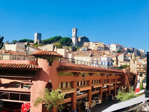 CANNES CENTRE BELLE OPPORTUNITEE IN THE HEART OF THE MARCHE FORVILLE AT THE FOOT OF THE SUQUET A LOCAL OF 138M2 ON 3 LEVELS - 6M LINEAR WINDOWS - ALL SHOPS EXCEPT NUISANCES - PRICE 168000 € FAI - MANDATE No ... AGENCE RIVIERA IMMO 9 ROND POINT DUBOYS...