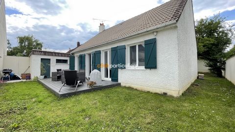 VIDEO AVAILABLE*** Your agency Côté Particuliers offers you this warm house near downtown, schools and shops. It consists of an entrance, double living room overlooking terrace, fitted and equipped kitchen, 2 bedrooms and bathroom on the ground floor...