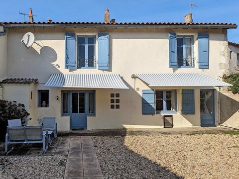 A 4-bed village house (in excellent condition with approx. 200m² of living space) set well back from a quiet road, less than 100 meters from a bakery and 1.2 km to the centre of an attractive and lively large village with a good variety of shops and ...