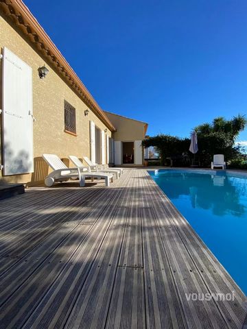 VOUSAMOI invites you to discover this spacious villa of 160 m2, bathed in light, with swimming pool and garden on a plot of 850 m2, only 5 minutes from Béziers. The living rooms, facing south, offer an exceptional setting with a spacious living room ...