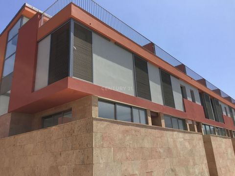 ARUCAS, NEW WORK FINISHED, LAST HOMES FOR SALE!La Fuentecilla is a residential development of single-family semi-detached houses. It is located in a privileged environment with open views of the mountains and green farming areas, close to the center ...