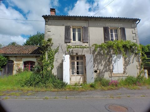 Located in a hamlet of the town of ECURAS in Charente, house of 76 m2 to renovate with its old forge adjoining the house. A plot of 370m2 and a vegetable garden 2 minutes walk of 288m2. House composed on the ground floor of a living room of 21m2, a l...