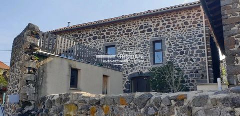 EXCLUSIVE, stone house consisting of 2 houses. 1 T3 with courtyard and garage rented 430 € per month, 1 T5 with terrace, courtyard and garage rented 600€. Ideal as a rental investment. CABINET TEMPERE IMMOBILIER KARINE REYNAUD: ... Commercial agent r...