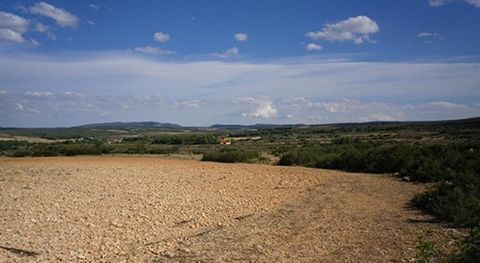 SE VENDE PARCELA CON MUY BUENAS VISTAS Y FÁCIL ACCESO