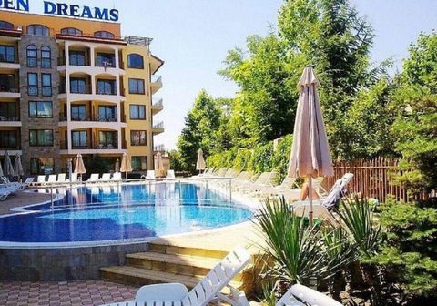 KC Properties bietet zum Verkauf eine große 2-BETT-Wohnung mit 2 BÄDERN in einem Ferienkomplex an, der sich in einem der beliebtesten Badeorte an der bulgarischen Schwarzmeerküste – Sonnenstrand – befindet. Gesamtwohnfläche – 122 m² Es befindet sich ...