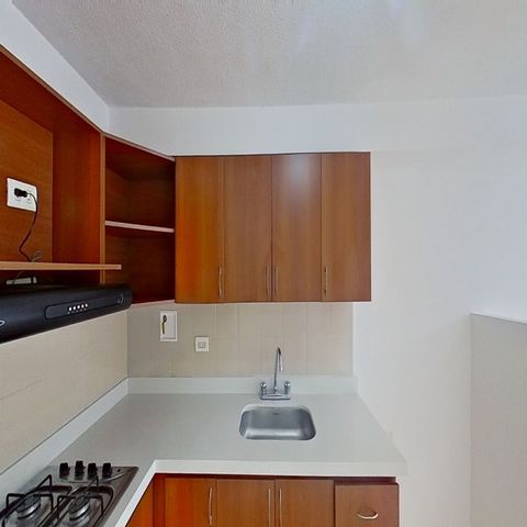 Apartamento en venta - Envigado, Camino Verde, cuenta con: Área: 64 M2 Habitaciones: 3 Baños: 2 Parqueadero: 1 Piso: 1, sala-comedor, cocina abierta con barra americana en madera, zona de ropas. Precio: $402.000.000 . El conjunto ofrece: Piscina adul...