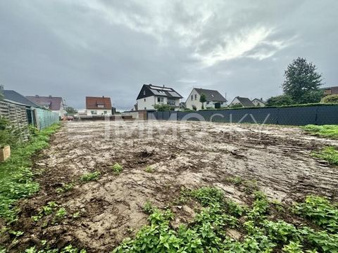 Ontdek uw nieuwe woning op deze aantrekkelijke bouwkavel op de idyllische locatie van Wennigsen, district Degersen! Met een oppervlakte van 473 vierkante meter biedt dit perceel de perfecte basis voor uw individuele bouwproject. De woning is reeds ge...