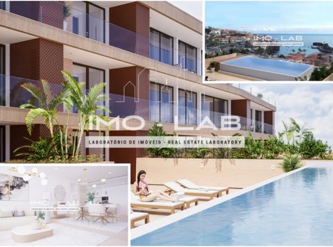 Come and discover this new development emerging right in the heart of the city of Câmara de Lobos, with a definitive view of the bay of Câmara de Lobos, close to all services, make your whole life on foot with supermarkets, pharmacy, bars and restaur...