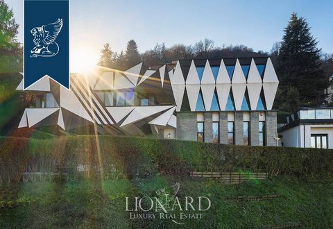 In a wonderful panoramic position close to Turin's city centre, there is this modern luxury villa in a very quaint design. Renowned for being the Casa Studio of Umberto Mastroianni, the first Italian abstract sculptor, the building was designed ...