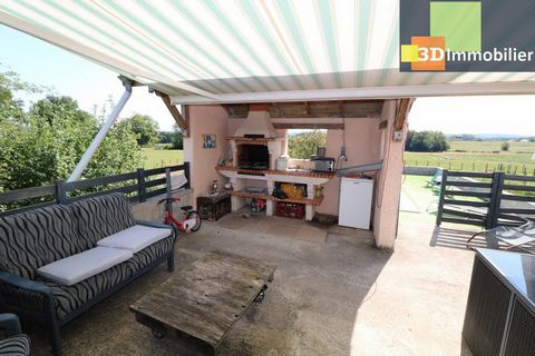 Chaumergy (39230) à vendre une agréable maison en briques à la campagne, pas de route passante (impasse), 6 pièces, 128m² habitables, terrasse à l'étage coté Est avec piscine de 6.50 X 3 mètres, grandes dépendances sur 6000m² de terrain plat et clos....