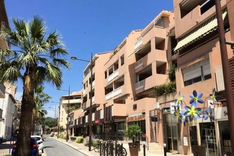 This 2-room apartment, located on the 3rd floor, offers 29 m² of comfortable living space. It includes a living/dining room with a double sofa bed (140 cm), a TV, and access to a terrace with patio furniture. The apartment features a small bedroom wi...