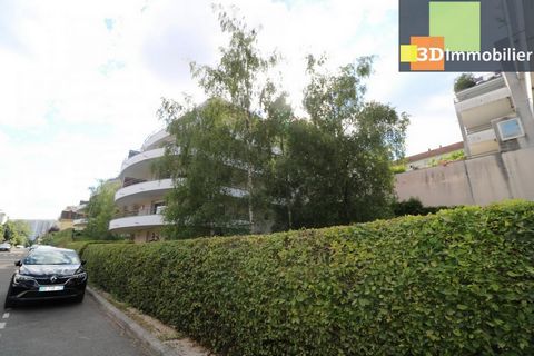 Besançon center, sell beautiful 63m² apartment, on one level, 3 rooms with 18m² terrace, 1 parking space, cellar in secure luxury building. Located in a dead-end street, no busy road, building entrance secured by code, electronic doorman with video c...