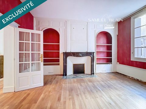 Maison de ville et son jardin, grenier, garage.