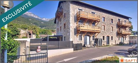 T2 de 2023 - Terrasse bois & vue montagnes