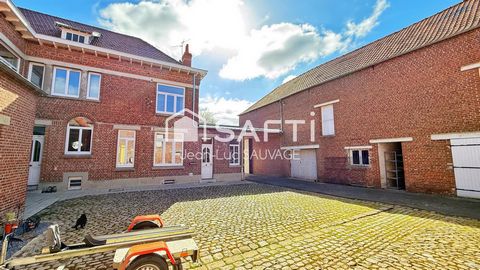 Rare Ferme au carré - nombreuses dépendances/Ecuries