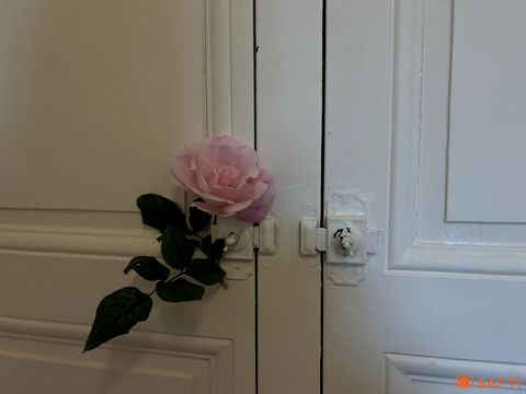 SECTEUR PARFAIT, CHARME FOU !!