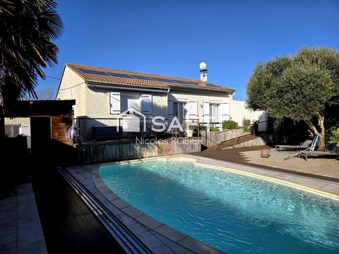 Maison sur sous-sol aménagé, rénovée, trois chambres, deux cuisines, deux séjours, deux salons, piscine couverte, dépendance !!