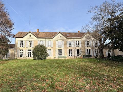 MAISON DE CARACTERE