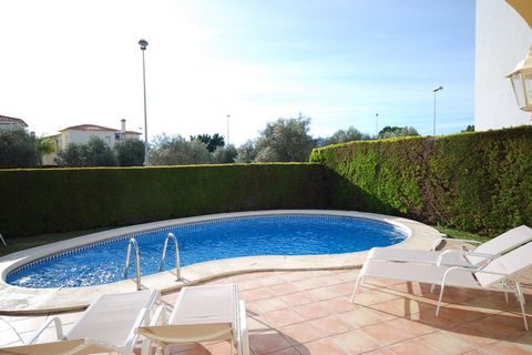 This beautiful villa in Oliva, Valencia rests close to the Spanish coast and offers a splendid beach vacation. This place is ideal for a family with children or a group. In the main building of the Oliva Nova resort you will find a complete wellness ...