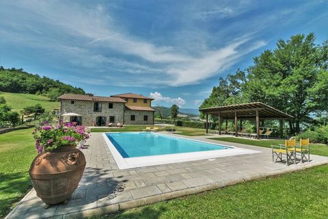 This holiday home is located in Poppi, Tuscany. The house has 3 bedrooms and is suitable for a family. The house has a (heated) swimming pool and a fenced garden, which you share with the neighbours. It is situated on an estate in the Casentino valle...
