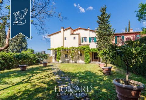 This sophisticated luxury villa girdled by Florence's staggering view is up for sale. This two-floored prestigious estate is part of an exclusive historical villa and sprawls over roughly 300 m². This estate's rooms comprehend the big doubl...