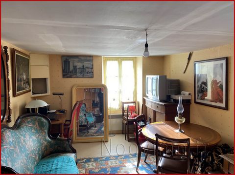 Votre agent Noovimo, Nadège POIRIER vous propose en exclusivité cette belle maison située à quelques minutes de Laval d'environ 88 m2 . Elle est composée au RDC d'une pièce à vivre, d'une chambre, d'une salle d'eau et d'un WC. A l'étage via un escali...