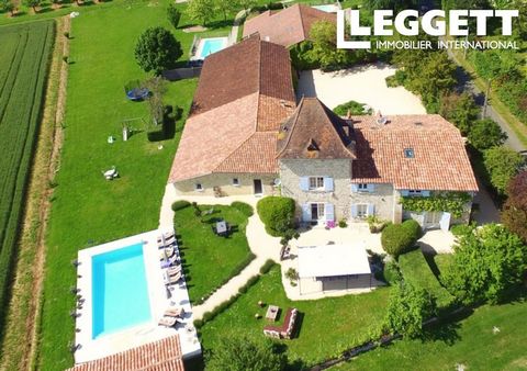 A21752ANW47 - Impressive principal house with pigeon tower along with a collection of chambres d'hotes, two further gites, games room and outbuildings. Three swimming pools set in landscaped grounds with views to the countryside in all directions. In...