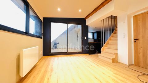 Dpt Finistère (29), à vendre CROZON centre - Appartement T3 duplex situé au dernier étage de 50 m² habitable - Terrasse vue mer
