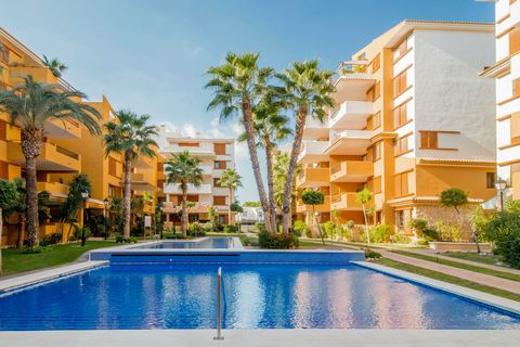 The RECOLETA urbanization is considered one of the most beautiful in the residential area of Punta Prima. The territory of the complex includes beautiful landscaped areas, 3 swimming pools and an abundance of tropical plants. 5 minutes walk to Cala P...