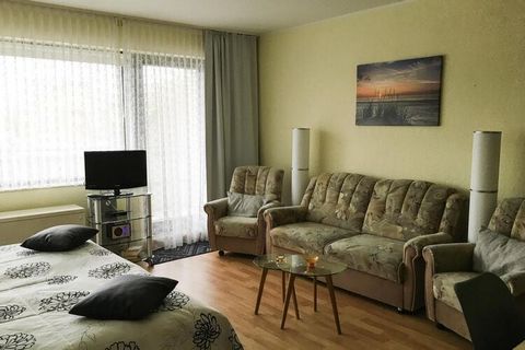 Vacation directly behind the North Sea dike: The cozy studio apartment is on the second floor and is only 300 meters from the water. A very well-equipped kitchenette is integrated into the large living room, with everything you need to provide yourse...
