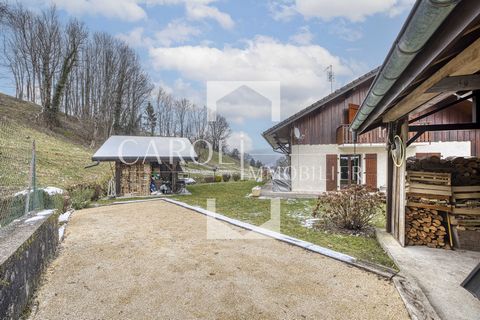 CAROLI REAL ESTATE TRANSACTIONS offers you this detached house of 144m2 (114m2 carrez) designed and fitted out for the family, built on a plot of 790m2. The location is idyllic: riverside, views of fields and mountains, the environment is green and t...