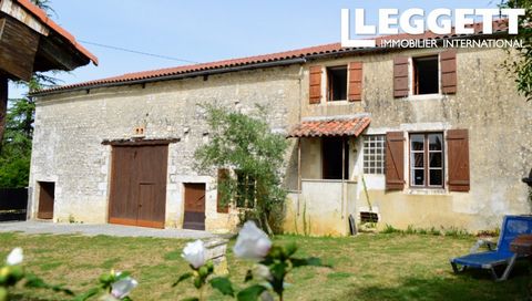 A23841CGL16 - A unique, unspoilt setting for lovers of tranquillity and the river! Set in the heart of the Charente countryside, this renovated stone farmhouse offers charm and a privileged living environment. With its roof redone 6 years ago, its se...