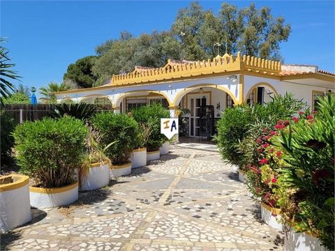 These 2 link detached Chalet style Villas, with a total build size of 313m2, are situated in the town of Marchena in the province of Sevilla, Andalucia, Spain. A truly unique opportunity… Either a fantastic rental business opportunity or simply two i...